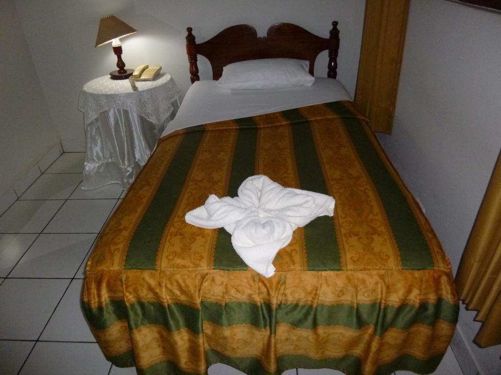 Hotel Cabana Quinta Пуерто-Мальдонадо Номер фото